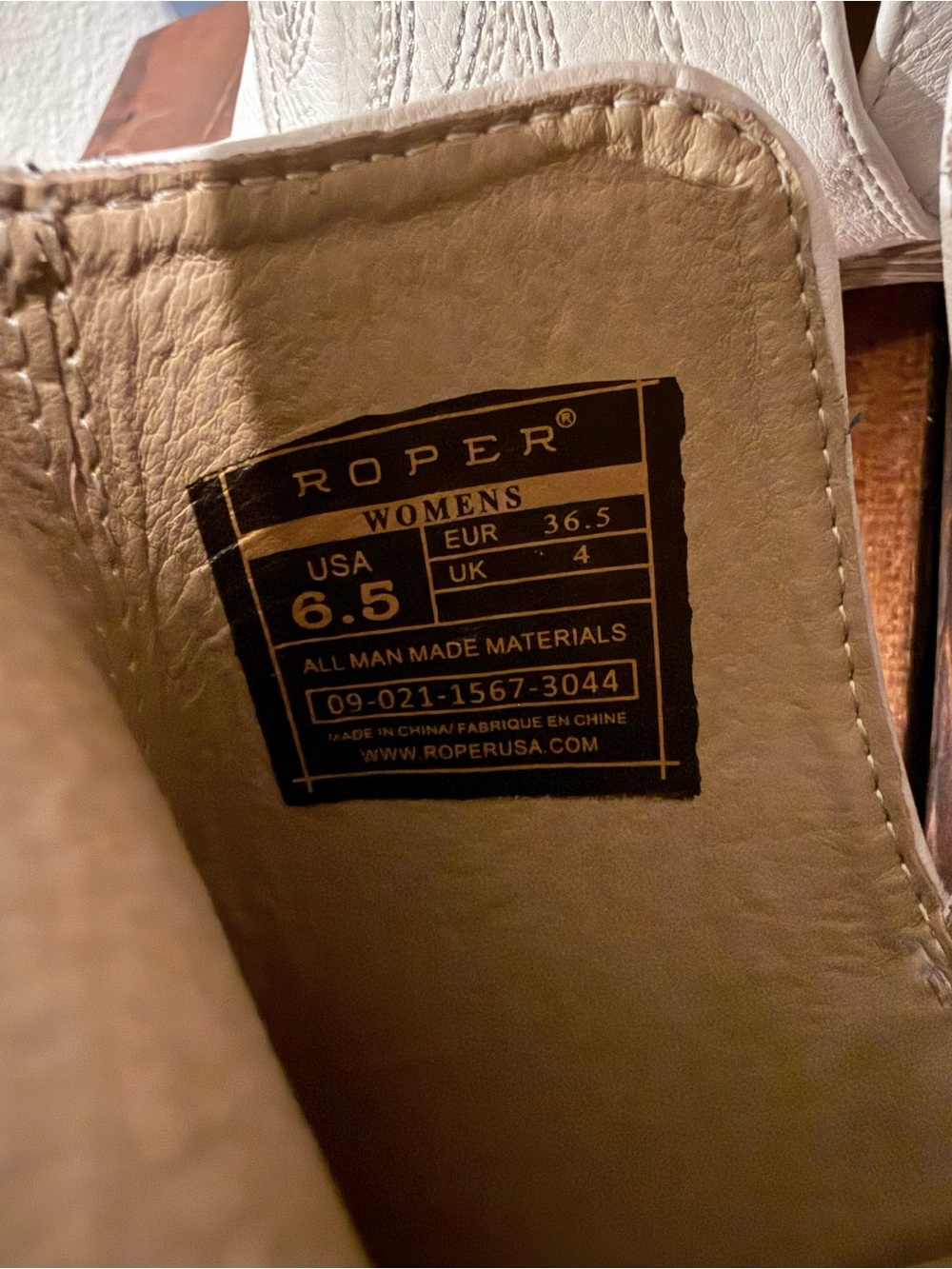 Roper White Western Embroidered Ankle Booties - Picture 6 of 6